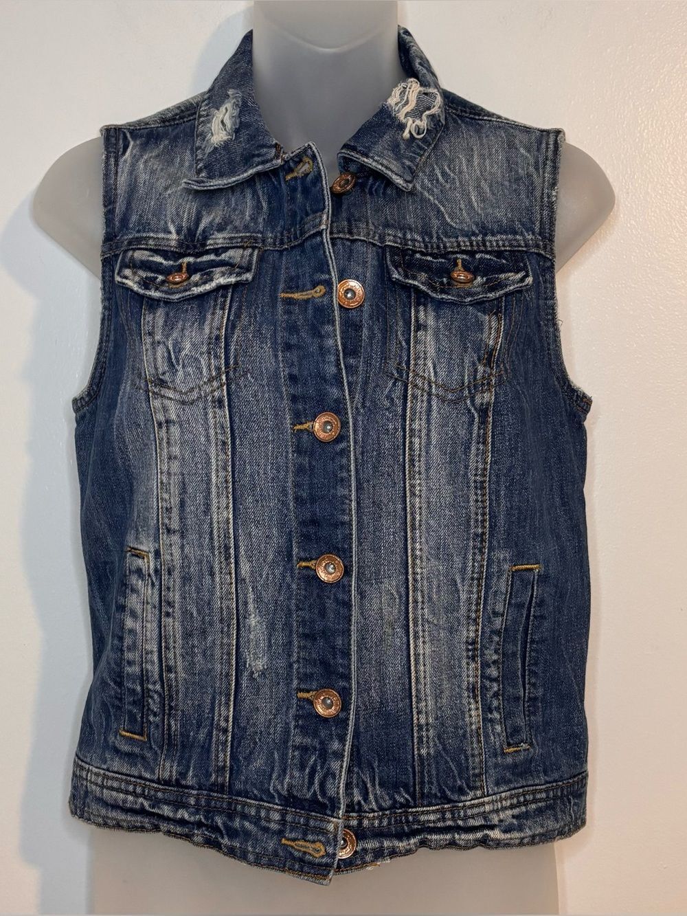 Distressed Denim Vest Acid Wash Button Front Jean Vest Women’s Small